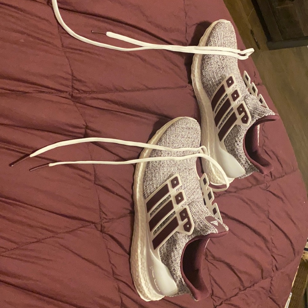 Adidas Men’s NCAA Ultraboost